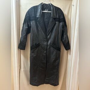 Vintage 80s Black Leather & Suede Long Coat w/ Paisley Embossed Detail – Size M